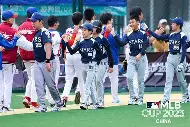 爱游戏体育-棒球公开赛焦点战：云贵迅豹队读秒扳平蓬莱巨龙队，客场强势带走胜利。全面提速抢占先机的简单介绍