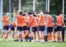 集结日山东泰山调整名单以备意大利杯;豪取连胜环节打磨;质疑声仍在;团队化学反应显著的简单介绍 集结日山东泰山调整名单以备意大利杯;豪取连胜环节打磨;质疑声仍在;团队化学反应显著的简单介绍