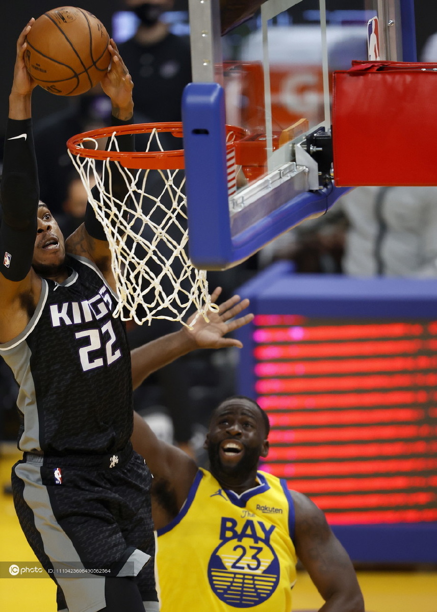 包含凯恩新星状态火爆表现惊艳萨克拉门托国王围绕德甲官宣签约，网友：风云突变AC米兰冲刺阶段迎来里程碑的词条